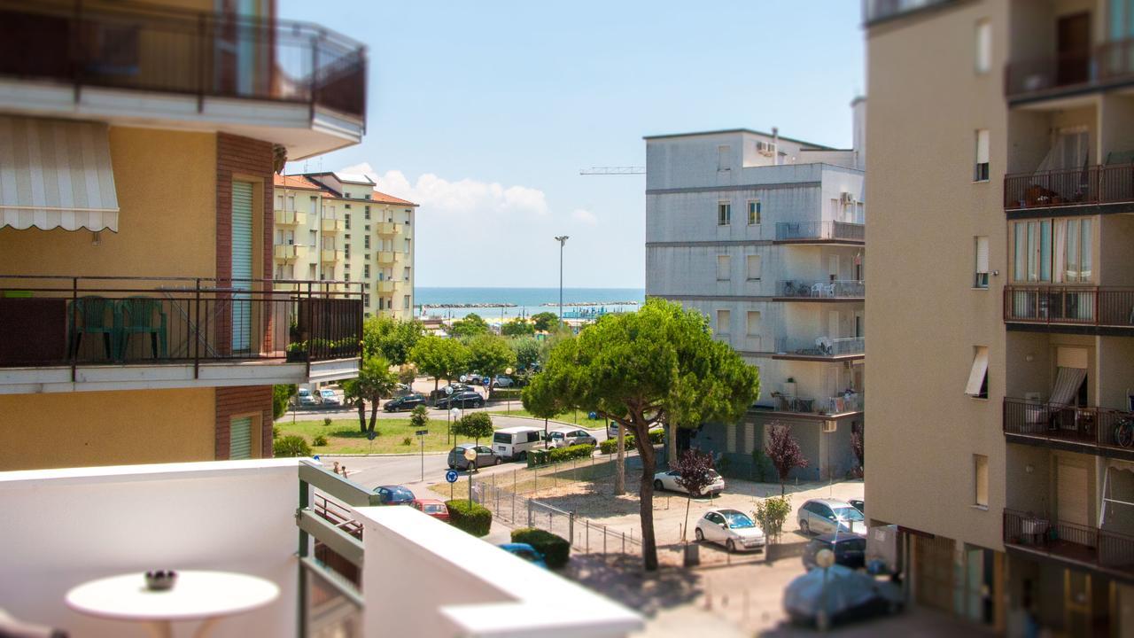 Hotel Raffaello Cesenatico Exteriér fotografie